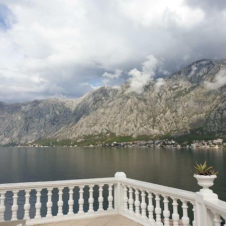 Apartments Sovran Vila Marija Prčanj Kültér fotó