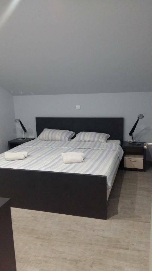 Apartments Sovran Vila Marija Prčanj Kültér fotó