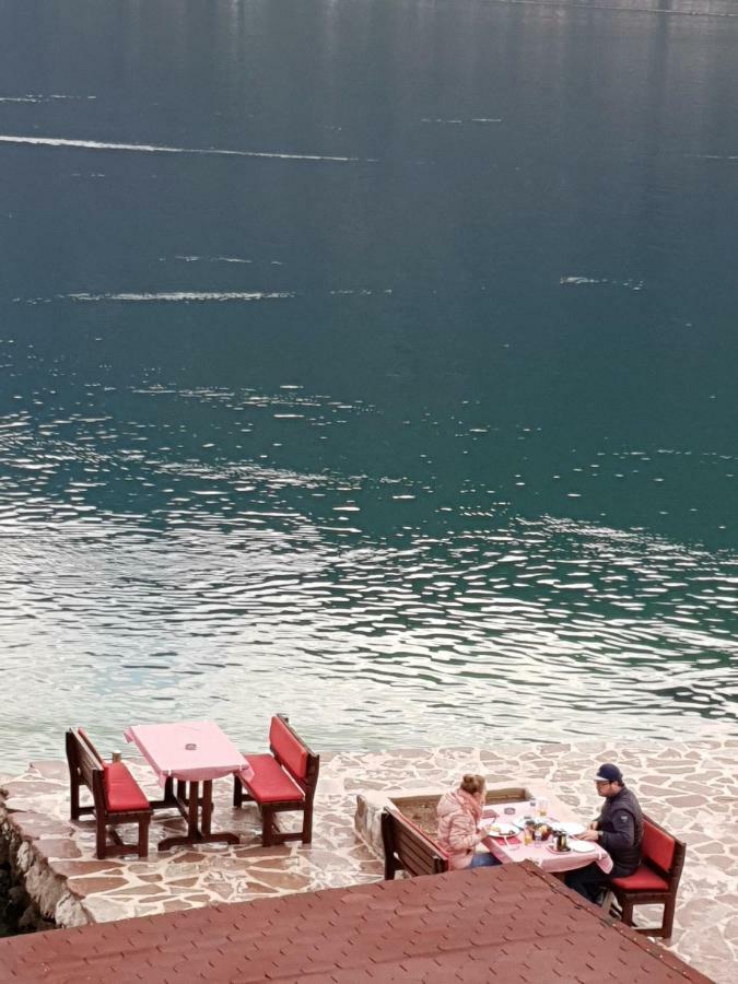 Apartments Sovran Vila Marija Prčanj Kültér fotó