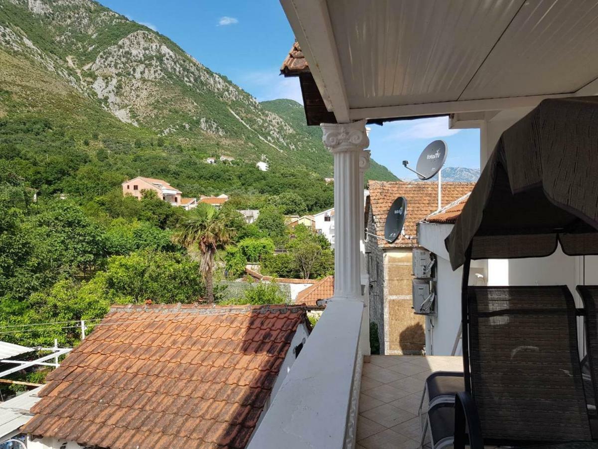 Apartments Sovran Vila Marija Prčanj Kültér fotó